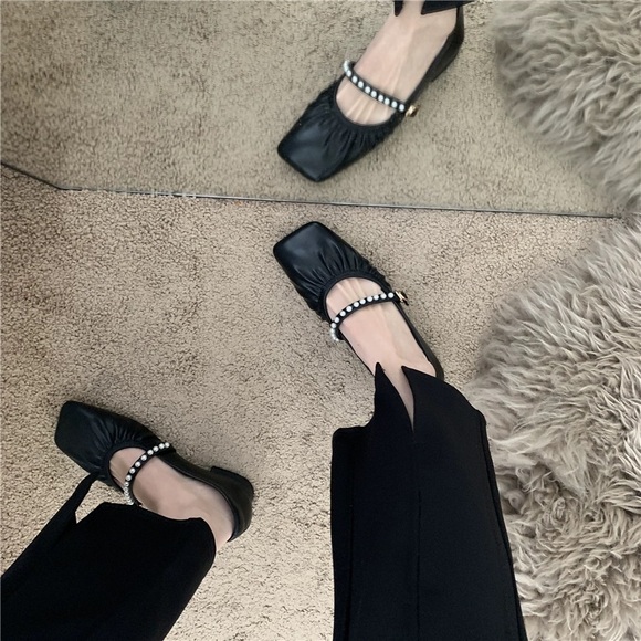 Pearl decorated square toe ballet flat - Picture 3 of 4